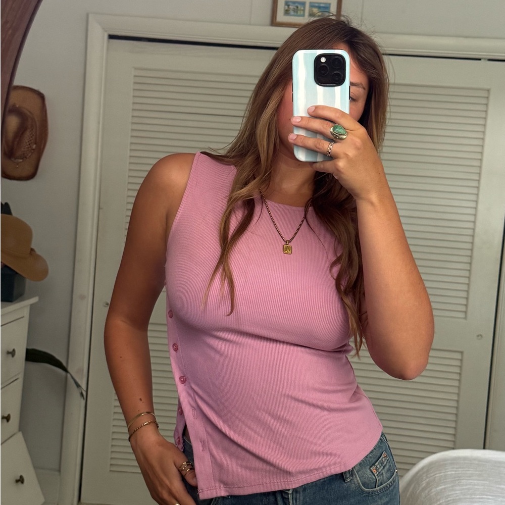 Sleeveless Ribbed Button-Side Tank Top - Pink